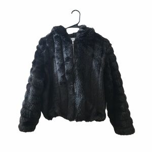 VINTAGE | EXPRESSIONS faux fur short zip jacket